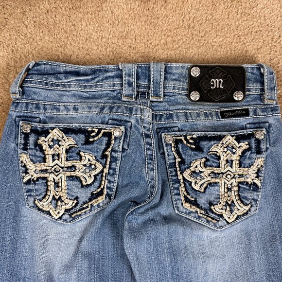 Y2K Miss Me Jeans Womens Blue Rhinestone Cross Signature Straight Jeans Size 26 - Picture 2 of 7